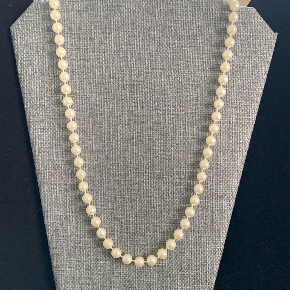 Vintage‎ Faux Pearl Lightweight Necklace 22”